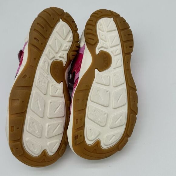 Keen Newport H2 Waterproof Sandal - Picture 4 of 4